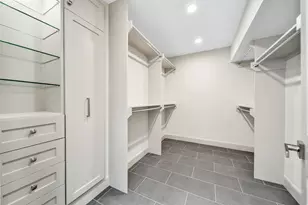 15607 Memorial Dr, Houston, TX 77079 - Photo 27