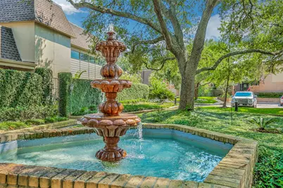 15607 Memorial Drive, Houston, TX 77079 - Photo 45