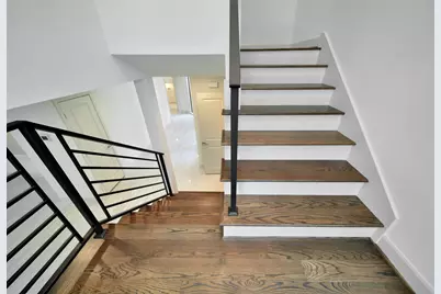 15607 Memorial Drive, Houston, TX 77079 - Photo 29