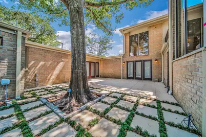 15607 Memorial Drive, Houston, TX 77079 - Photo 41