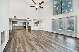 15607 Memorial Dr, Houston, TX 77079 - Photo 19