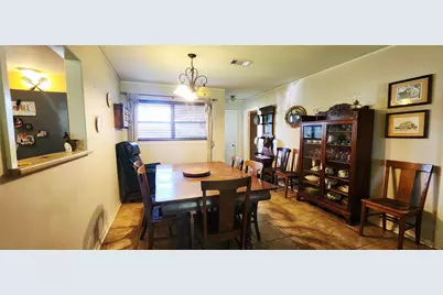 1735 W 10th Street, Freeport, TX 77541 - Photo 5