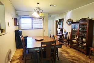 1735 W 10th St, Freeport, TX 77541 - Photo 5