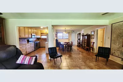 1735 W 10th Street, Freeport, TX 77541 - Photo 9