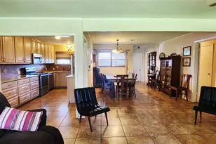 1735 W 10th St, Freeport, TX 77541 - Photo 9
