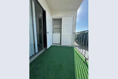 2824 S Bartell Drive #32, Houston, TX 77054 - Photo 11