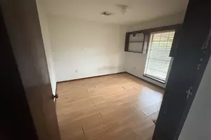 8027 Garden Parks Dr, Houston, TX 77075 - Photo 5