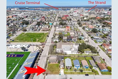 1326 27th Street, Galveston, TX 77550 - Photo 11