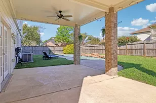 16546 Cypress Thicket Dr, Cypress, TX 77429 - Photo 31