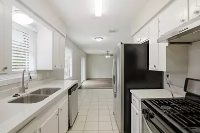 15119 Bathurst Drive, Houston, TX 77053 - Photo 13