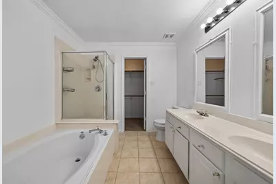 130 S Walden Elms Circle, The Woodlands, TX 77382 - Photo 5