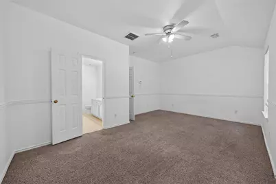 130 S Walden Elms Circle, The Woodlands, TX 77382 - Photo 21