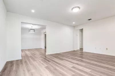 1749 Des Jardines Street, Houston, TX 77023 - Photo 5