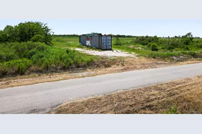 1305 Martinque Lane, Port Bolivar, TX 77650 - Photo 17