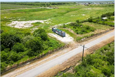 1305 Martinque Lane, Port Bolivar, TX 77650 - Photo 11
