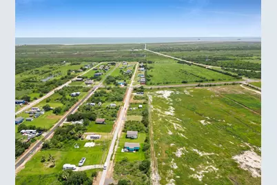 1305 Martinque Lane, Port Bolivar, TX 77650 - Photo 13