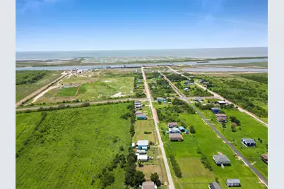 1305 Martinque Lane, Port Bolivar, TX 77650 - Photo 15