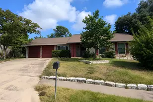 10104 Pond View Cir, Austin, TX 78753 - Photo 1