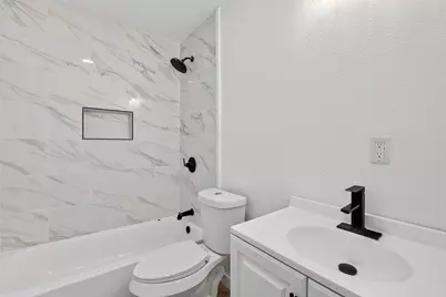 4933 Doolittle Boulevard, Houston, TX 77033 - Photo 17