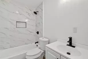 4933 Doolittle Blvd, Houston, TX 77033 - Photo 17