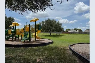 501 Valley Brook Drive, La Porte, TX 77571 - Photo 17
