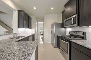 9922 Pne Frst Ct, Baytown, TX 77521 - Photo 11