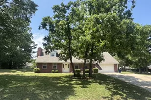 1928 Greentree Dr, Huntsville, TX 77340 - Photo 7