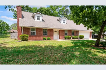 1928 Greentree Drive, Huntsville, TX 77340 - Photo 3