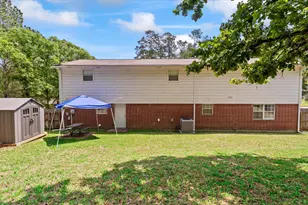 1928 Greentree Dr, Huntsville, TX 77340 - Photo 9