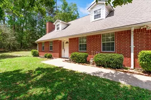 1928 Greentree Dr, Huntsville, TX 77340 - Photo 5