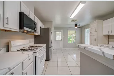 6710 Wellington Meadows Drive, Katy, TX 77449 - Photo 9