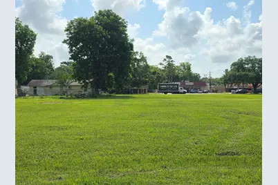 3205 Avenue E 1, Bay City, TX 77414 - Photo 7