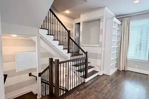 5528E Cornish St, Houston, TX 77007 - Photo 9