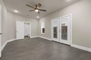 5528E Cornish St, Houston, TX 77007 - Photo 5