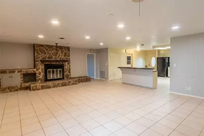 409 W Buffalo Street, Caldwell, TX 77836 - Photo 9