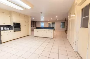 409 W Buffalo St, Caldwell, TX 77836 - Photo 7