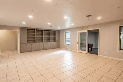 409 W Buffalo Street, Caldwell, TX 77836 - Photo 11