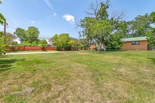 409 W Buffalo St, Caldwell, TX 77836 - Photo 21