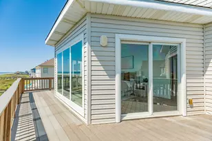 20911 W Sand Hill Dr, Galveston, TX 77554 - Photo 9