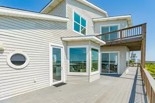 20911 W Sand Hill Dr, Galveston, TX 77554 - Photo 7