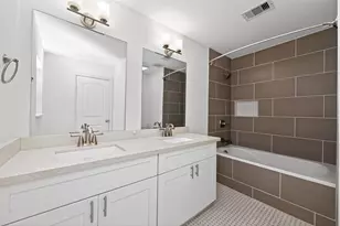 11107 Cedarhurst Dr, Houston, TX 77096 - Photo 25