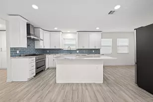 11107 Cedarhurst Dr, Houston, TX 77096 - Photo 5