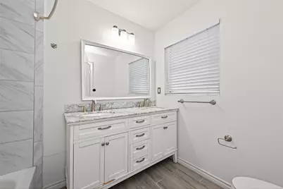 11107 Cedarhurst Drive, Houston, TX 77096 - Photo 29