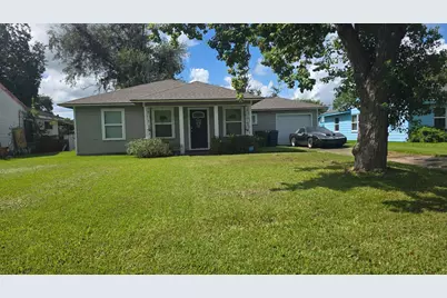 1208 Chevy Chase Drive, Angleton, TX 77515 - Photo 1