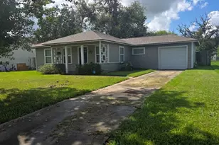 1208 Chevy Chase Dr, Angleton, TX 77515 - Photo 3