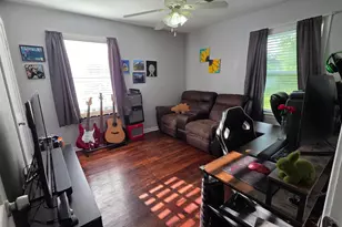 1208 Chevy Chase Dr, Angleton, TX 77515 - Photo 19