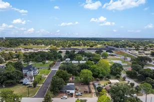 703 Cedar St, Hearne, TX 77859 - Photo 39