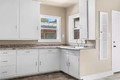 703 Cedar Street, Hearne, TX 77859 - Photo 7