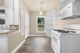 703 Cedar St, Hearne, TX 77859 - Photo 9