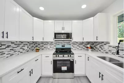 6314 Silver Chalice Drive, Houston, TX 77088 - Photo 5